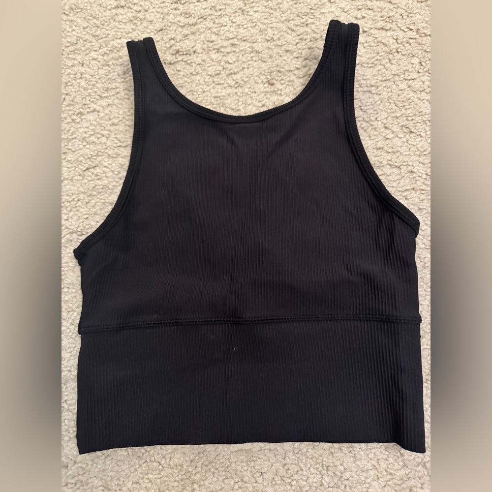 Lululemon power pivot tank, size 4